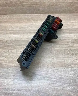 BMW 5 E60 E61 Fuse box set 6932452
