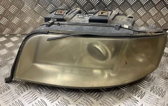 Audi A6 S6 C5 4B Headlight/headlamp
