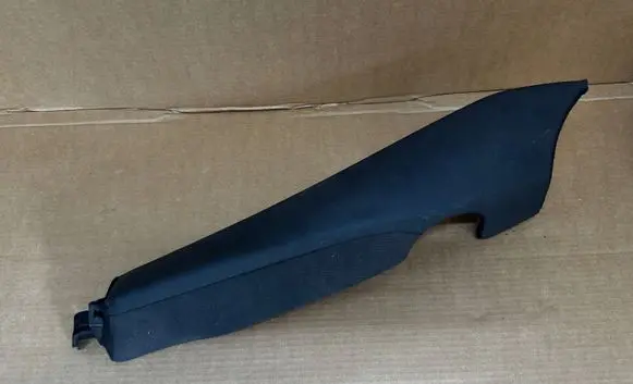 Audi e-tron Rear seat side top trim 4KE85703L38M