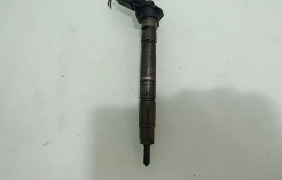 Audi A6 S6 C6 4F Fuel injector 059130277AB 0445115037