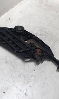 Skoda Octavia Mk2 (1Z) Headlight/headlamp mounting bracket RE17035202