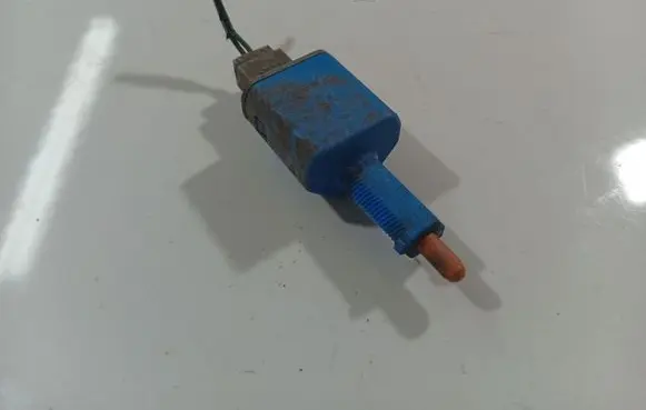 Brake pedal sensor switch