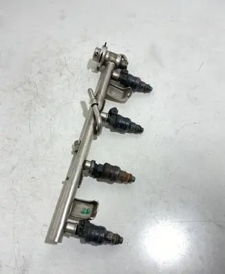 Audi A4 S4 B5 8D Fuel injectors set 058133551