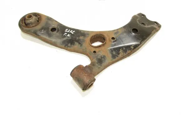 Toyota Auris 150 Front lower control arm/wishbone