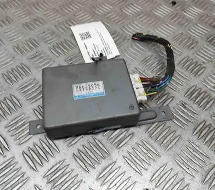 Mitsubishi 3000 GT Suspension control unit/module MB629056