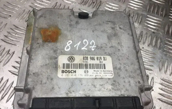 Volkswagen PASSAT B6 Engine control unit/module 038906019BJ 8127