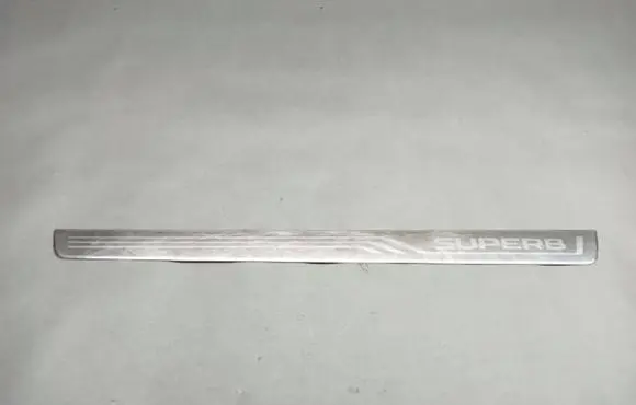 Skoda Superb B8 (3V) Front sill trim cover 3V0853813D 8SD1426CZY