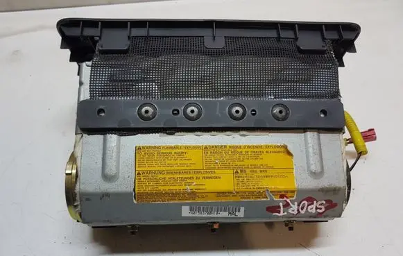 Mitsubishi Pajero Sport I Passenger airbag
