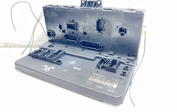 Mercedes-Benz Vito Viano W639 SAM control unit 6395450301