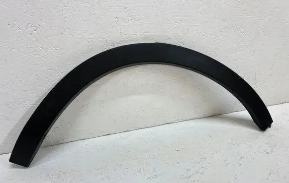 Volvo XC40 Front arch trim 32368188
