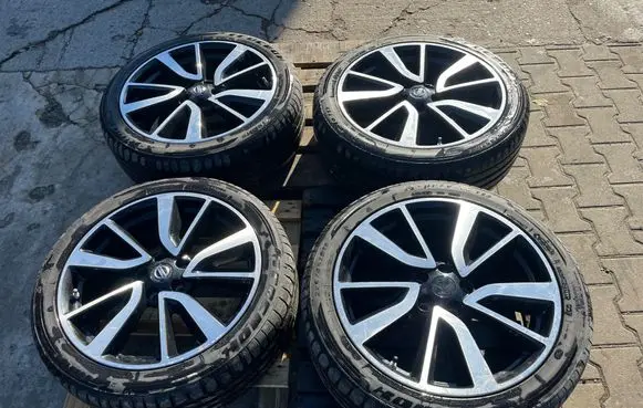 Nissan Qashqai R19 alloy rim 96X12