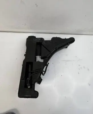 Audi A4 S4 B9 Windshield washer fluid reservoir/tank 8W0955451