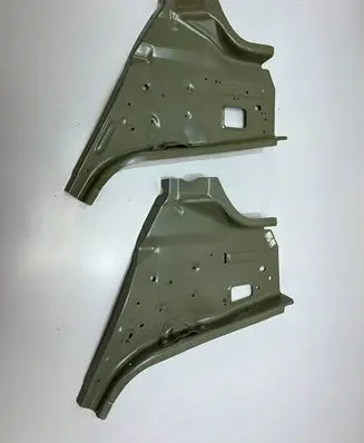 Tesla Model S Fender mounting bracket 1021900S0A