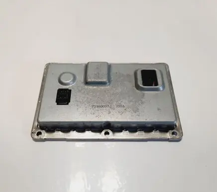 Peugeot 607 Headlight ballast module Xenon 73010157D607