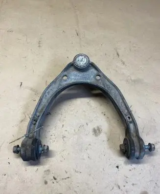 Volkswagen Touareg I Front lower control arm/wishbone 7L0407047A