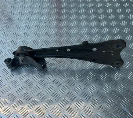 Toyota RAV 4 (XA40) Rear upper control arm/wishbone