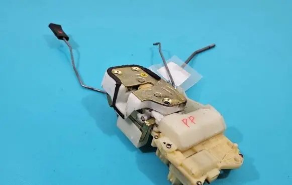 Honda Accord Front door lock IMPRK1377362