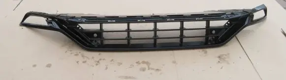 Volvo XC90 Front bumper lower grill 31663528