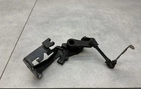 Peugeot 2008 II Headlight/headlamp level sensor 9824543080