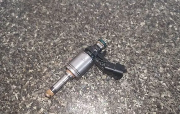 Fuel injectors set