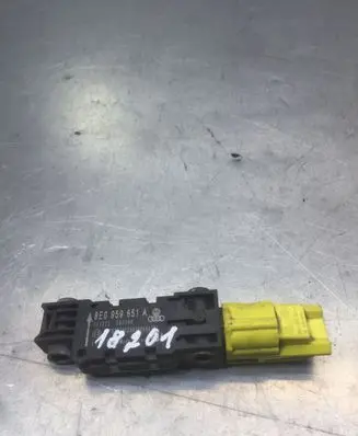 Audi A4 S4 B7 8E 8H Airbag deployment crash/impact sensor 8E0959651