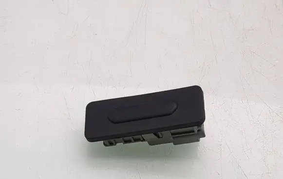 Dacia Logan III Tailgate/boot open switch button 906069264R