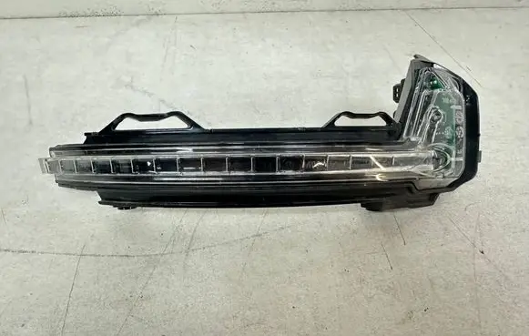 Volkswagen Tiguan Mirror indicator light 5WA949102A 5WA949102 5WA.949.102.A