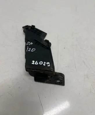 Hyundai i20 (GB IB) Fender mounting bracket 86154C8000