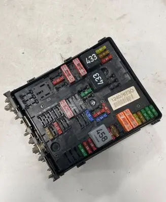 Volkswagen Golf Plus Fuse module 1K0937124K 014189861