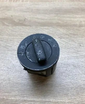 Volkswagen Golf V Light switch 1K0941431A