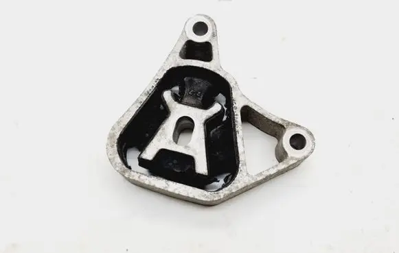 Mercedes-Benz B W246 W242 Engine mounting bracket A2462400809 2462400809