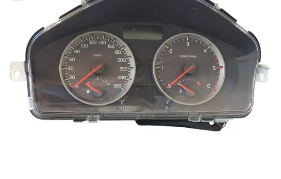 Volvo V50 Speedometer (instrument cluster) 30786344 8602879 69594880T
