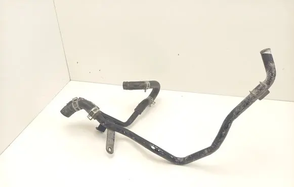 Coolant pipe/hose