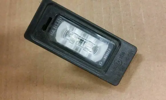 Audi A3 S3 8V Number plate light 4G0943021
