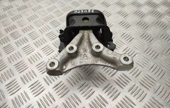 Citroen C3 Aircross Engine mount bracket 9678252080 9681706580
