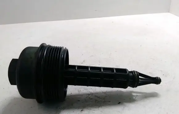 BMW 3 E46 Oil filter cover 6740326119