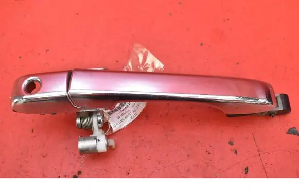 Honda CR-V Front door exterior handle 