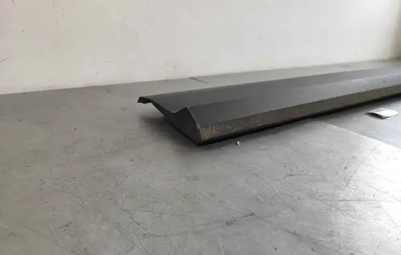 Audi Q2 - Front door trim (molding) 81a8539604w3
