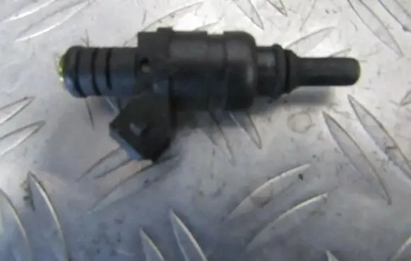 Fuel injector