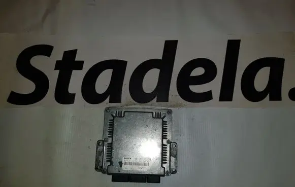 Renault Laguna II Engine control unit/module ECU 8200309329 0281011325