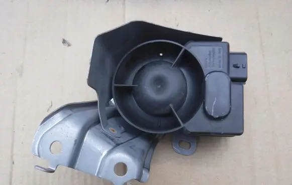Lexus IS III XE30 Alarm system siren 8904053070