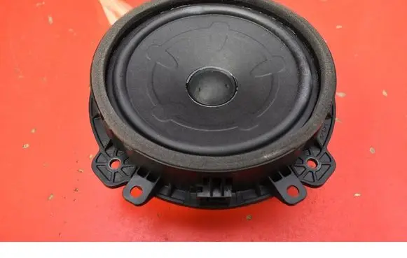 KIA Sportage Subwoofer speaker 96330R2000