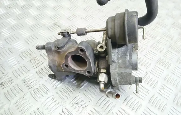 Volkswagen PASSAT B5.5 Turbo 058145703J