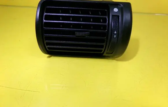 Audi A4 S4 B5 8D Dashboard side air vent grill/cover trim 8D1820901