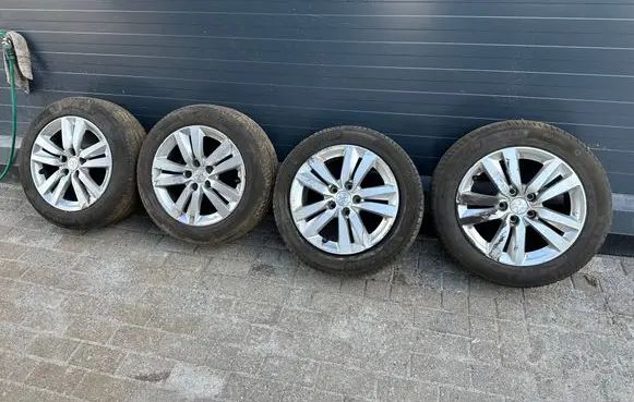 Peugeot 308 R16 alloy rim 9677989577