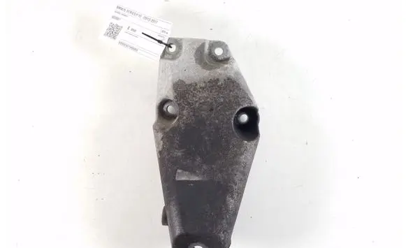 BMW 5 F10 F11 Engine mounting bracket 6859901
