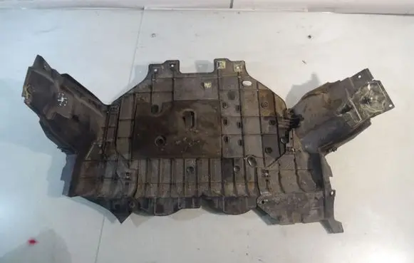 Honda HR-V Engine splash shield/under tray 74111T8K