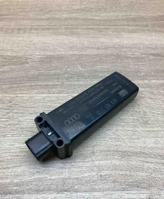 Audi A8 S8 D3 4E Tire pressure sensor 4E0907277B 20014298