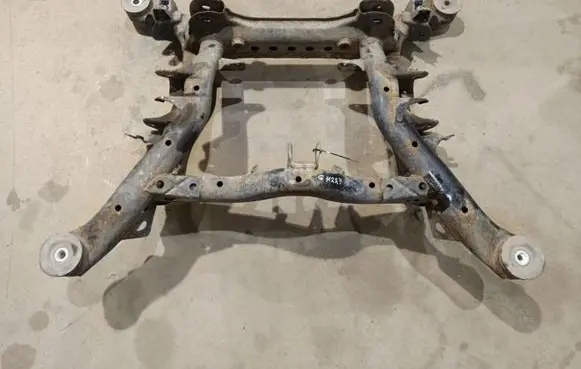 Audi Q7 4L Rear subframe 