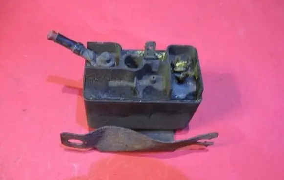 Volvo 340 - 360 Glow plug pre-heat relay 16DV340